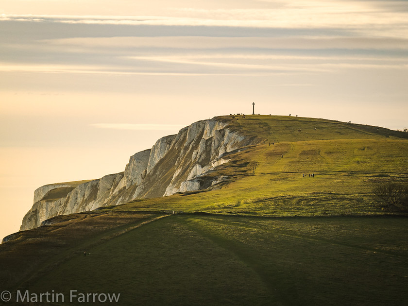 Tennyson-Down 
 Low evening sin across Tennyson Down on the Isle of Wight 
 Keywords: Hill Head, Isle of Wight, Tennyson Down, autumn, chalk, cliff, countryside, evening, low sun, monument, trees, white