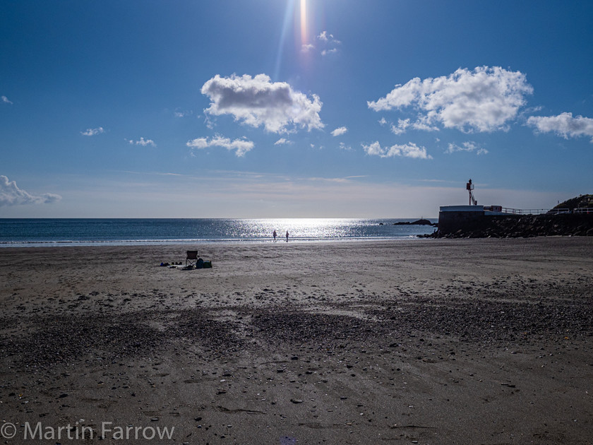 9292328 
 OLYMPUS DIGITAL CAMERA 
 Keywords: Cornwall, Liskeard, Looe, autumn, beach, boats, coast, sun